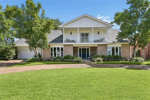 Photo of 50 CHATEAU MOUTON Street, Kenner, LA 70065 (MLS # 2561346)