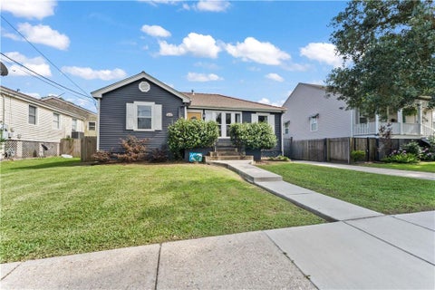 Photo of 1412 ATHIS Street, New Orleans, LA 70122 (MLS # 2560669)