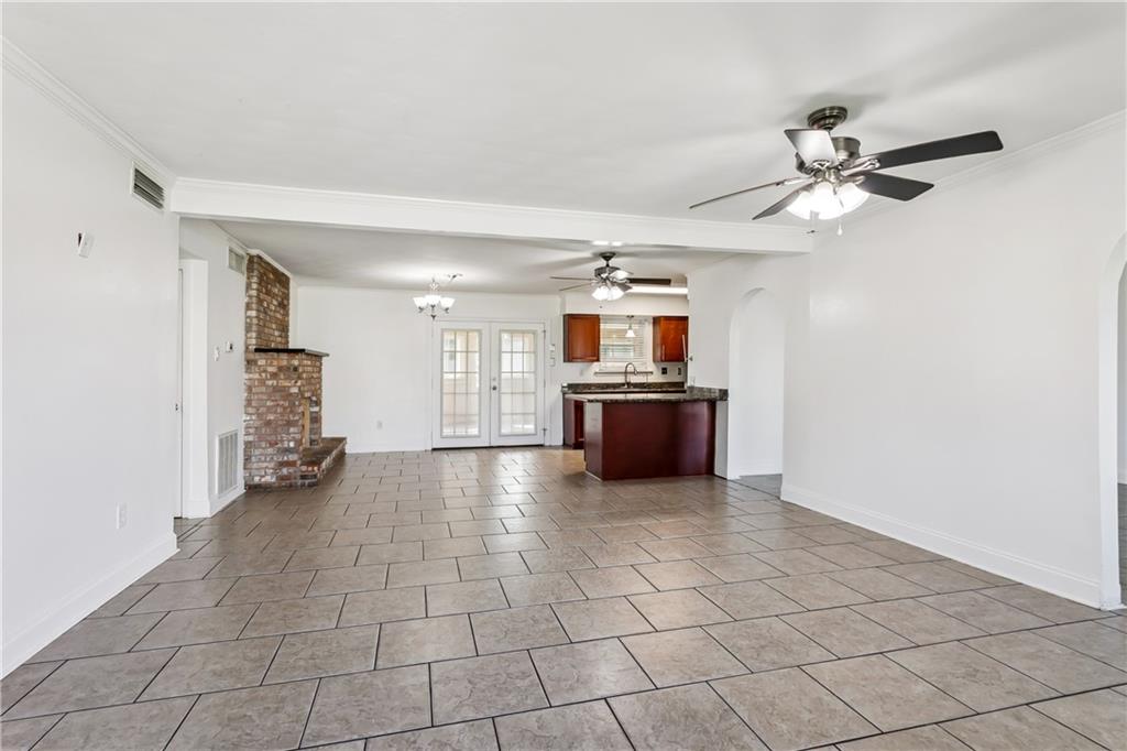 740 HUCKLEBERRY Lane