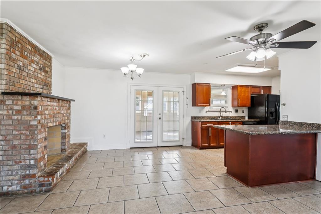 740 HUCKLEBERRY Lane