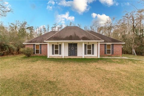 28320 RIDGE Lane Springfield LA 70462