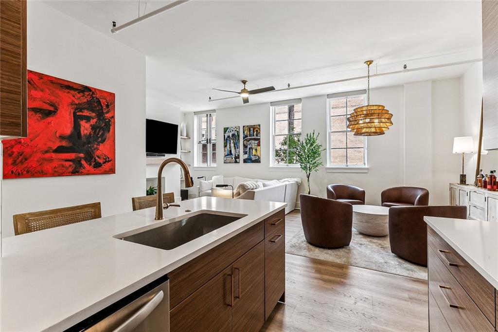 New Orleans, Louisiana 70130, United States, 1 Bedroom Bedrooms, ,1 BathroomBathrooms,Residential,Active,183494