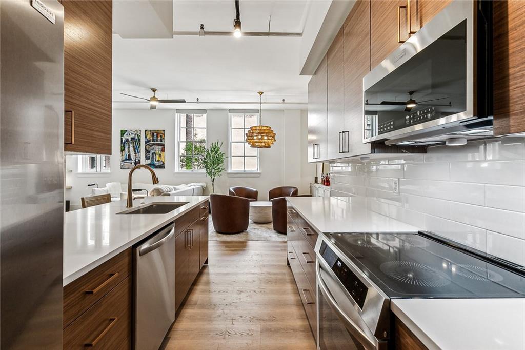 New Orleans, Louisiana 70130, United States, 1 Bedroom Bedrooms, ,1 BathroomBathrooms,Residential,Active,183494