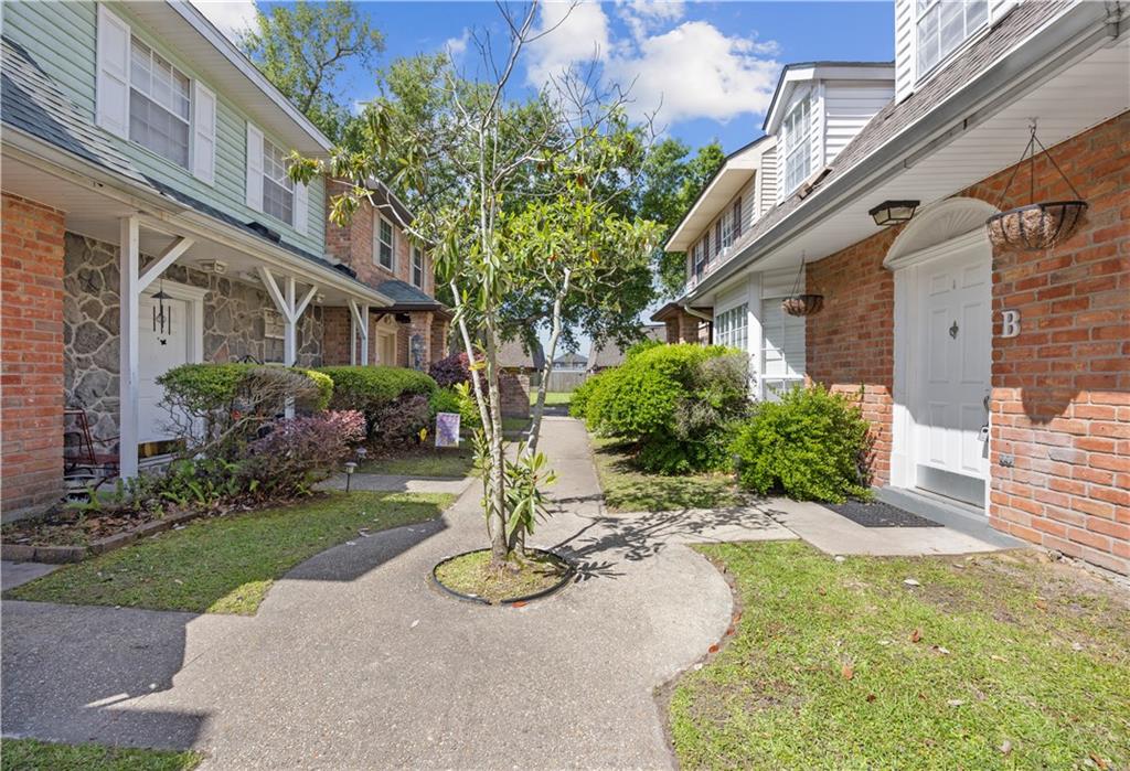 31 BRANDON HALL Drive A