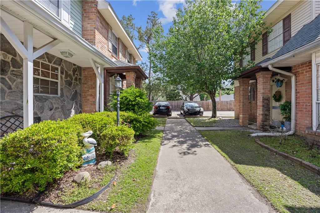 31 BRANDON HALL Drive A