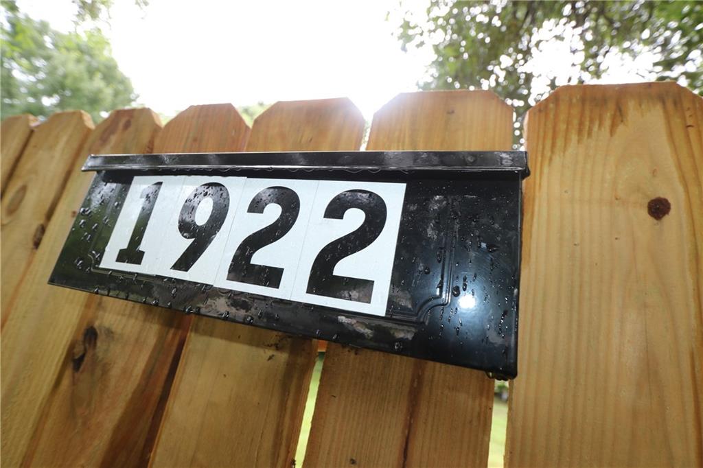 Photo 1 of 10 — 1922 COOPER Road, Gretna, LA 70056