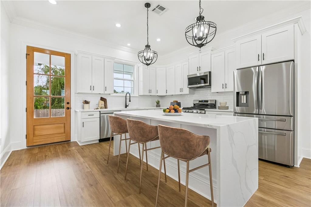 129 SEAL Drive