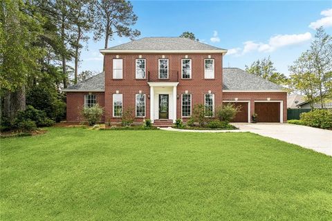 624 BEAU CHENE Drive Mandeville LA 70471