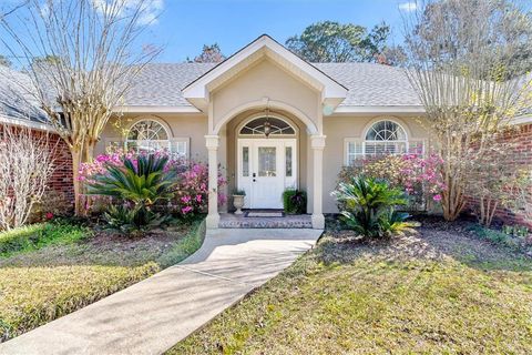 243 WESTWOOD Drive Mandeville LA 70471