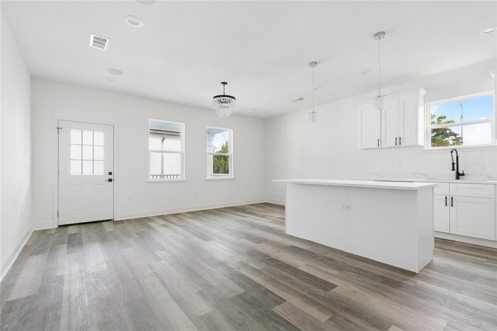 2029 31 CONTI Street