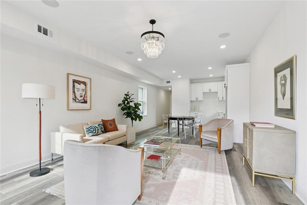 2029 31 CONTI Street