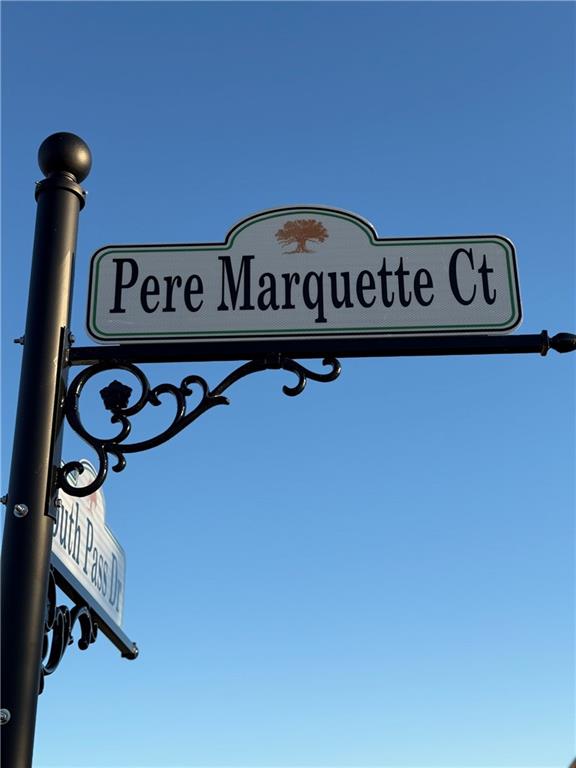 509 PERE MARQUETTE Court