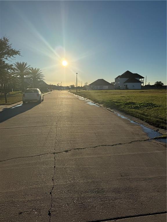 509 PERE MARQUETTE Court