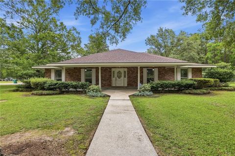 Photo of 19016 WILDOAK Lane, Ponchatoula, LA 70454 (MLS # 2559178)