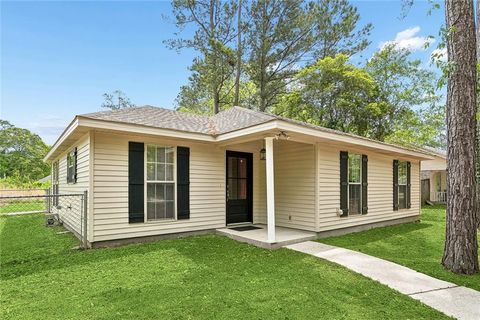 60418 CITRON Drive Lacombe LA 70445