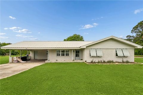 46351 MILTON Road Hammond LA 70401