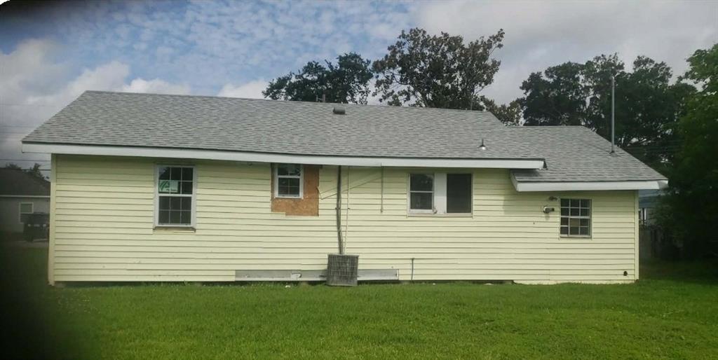 123 LOUIS THE 1ST Street