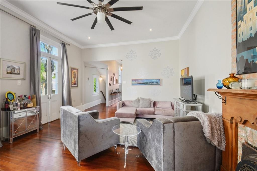 1312 CHARTRES Street 1312