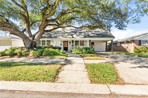 212 NELSON Drive River Ridge LA 70123