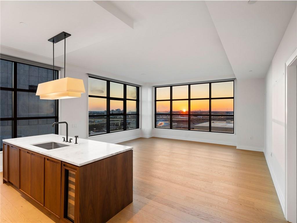 1001 JULIA Street 9B