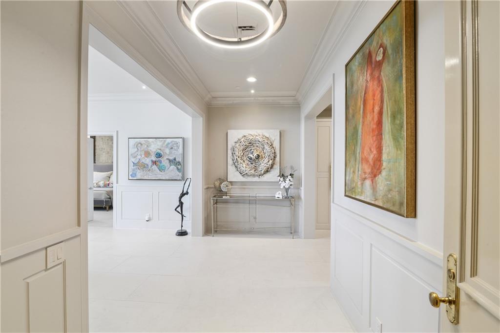 600 PORT OF NEW ORLEANS Place 5G