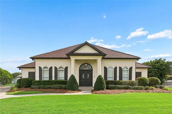 160 PRIMROSE DR, BELLE CHASSE, LA 70037 - Image 0fd3ec2f5d8ef92643cc1dd2cd754ed2/414216550
