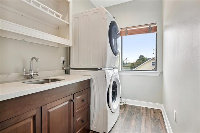 New Orleans, Louisiana 70124, United States, 3 Bedrooms Bedrooms, ,4 BathroomsBathrooms,Residential,Active,19543