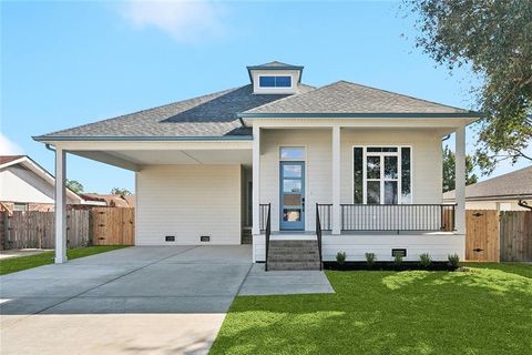 3509 PLAZA Drive Chalmette LA 70043