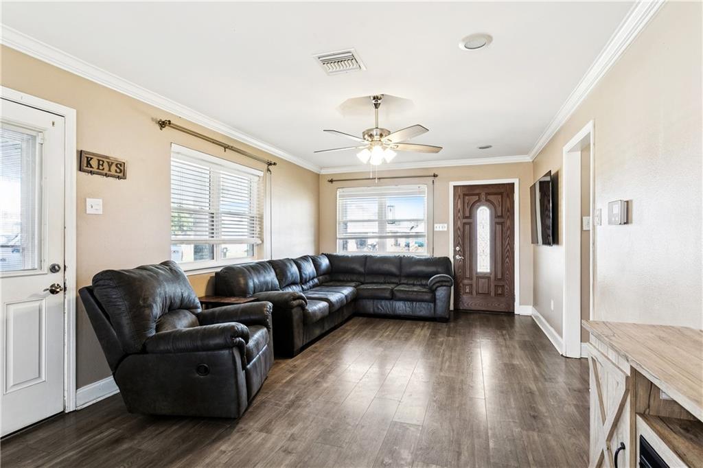 1804 GOLDFINCH Drive