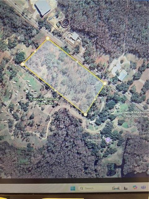 120 FAIRVIEW Drive Madisonville LA 70447