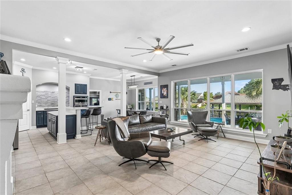 1533 CUTTYSARK Cove