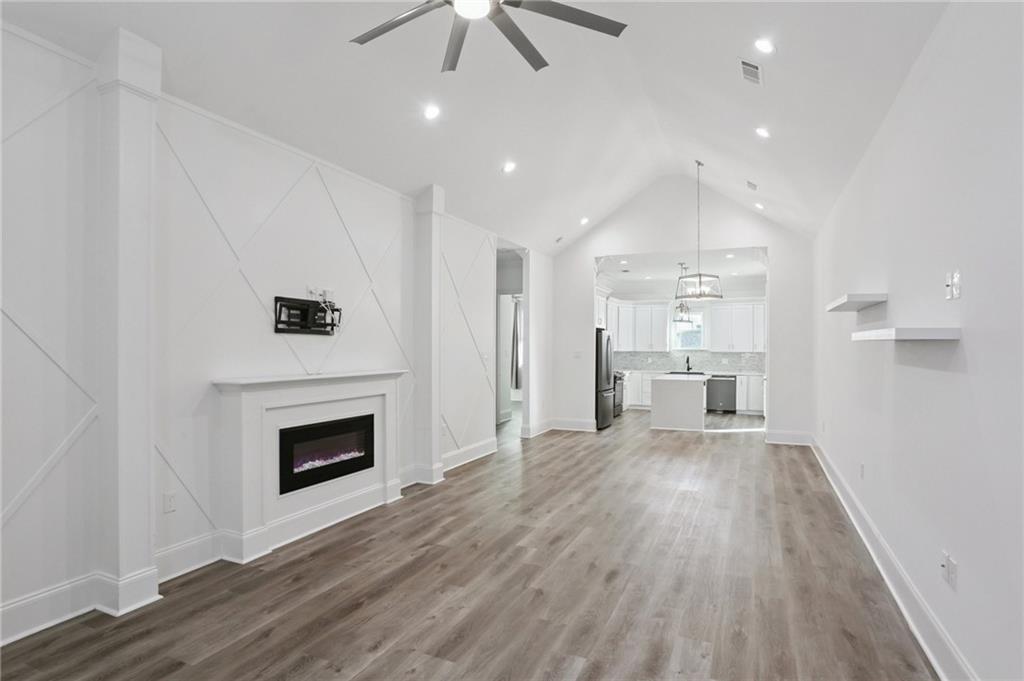 325 CHINCHILLA Drive