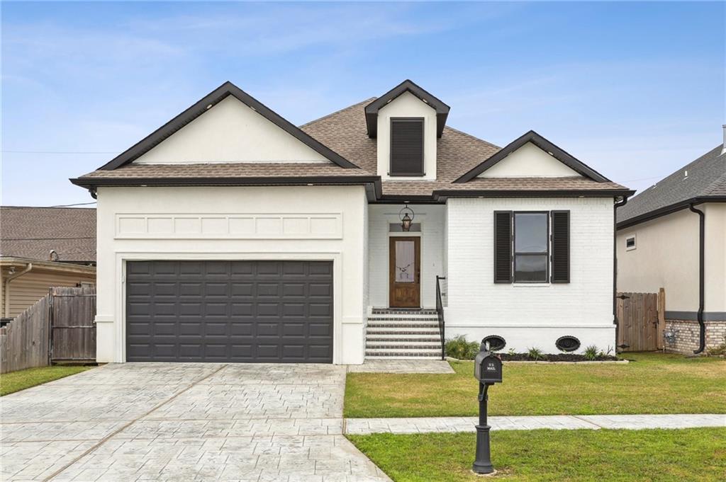 325 CHINCHILLA Drive