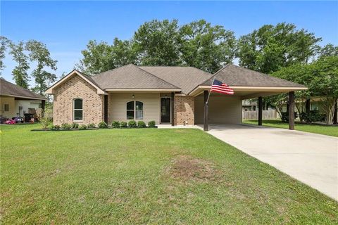 Photo of 41087 KINKADE Drive, Hammond, LA 70403 (MLS # 2554167)