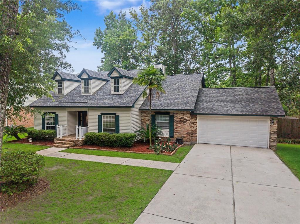 602 HIGHLAND Court
