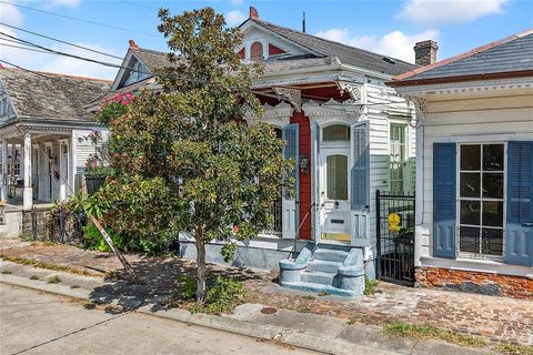 Photo of 2715 DECATUR Street, New Orleans, LA 70117 (MLS # 2560755)