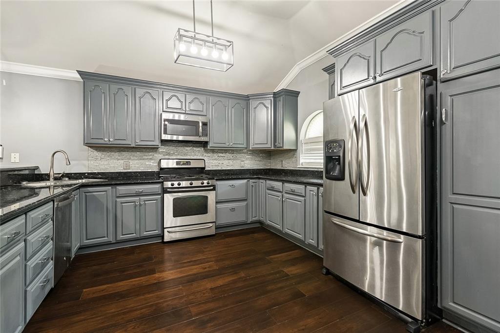 3024 CORINNE Drive