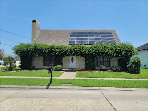 1301 E Genie Street, Chalmette, LA 70043 - #: 2439337