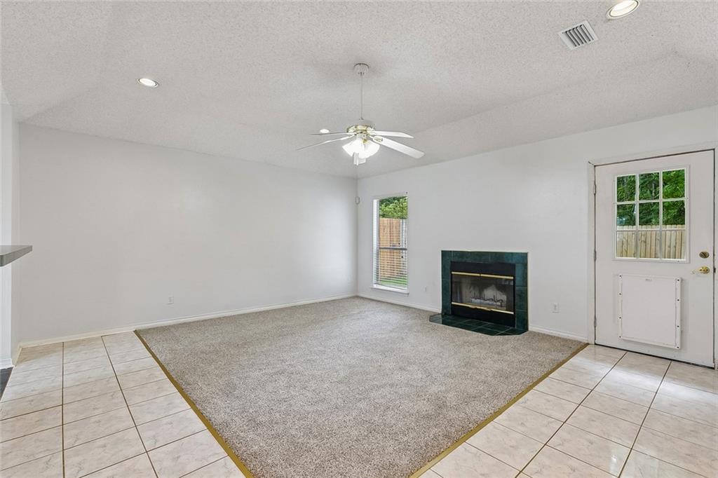 2605 CARRIE Lane