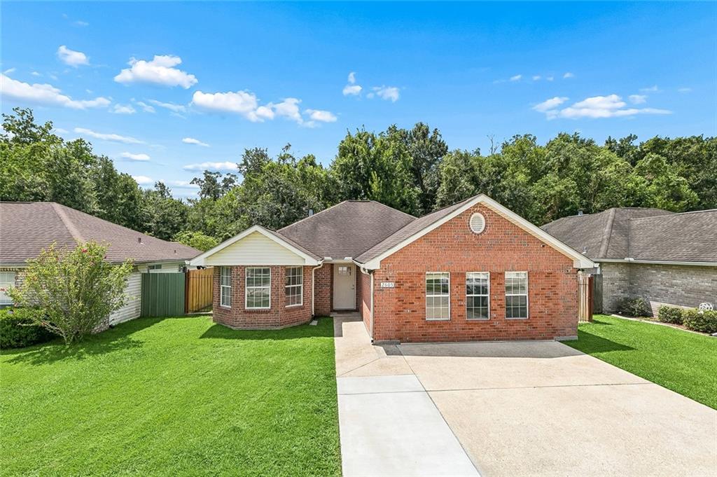 2605 CARRIE Lane