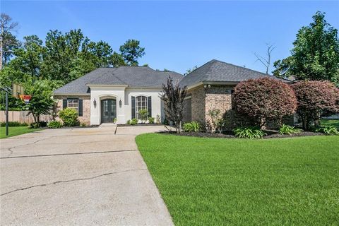 Photo of 525 SERENITY Lane, Madisonville, LA 70447 (MLS # 2559938)