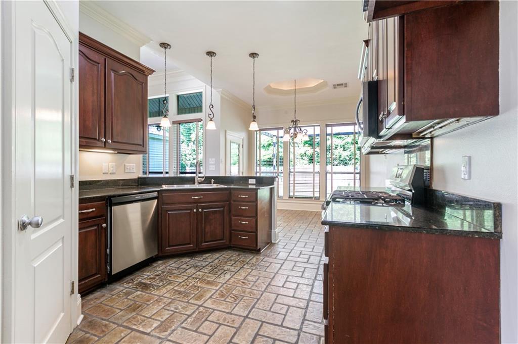 525 SERENITY Lane