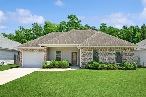 Photo of 70356 STATE Street, Mandeville, LA 70471 (MLS # 2556837)
