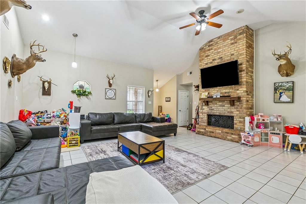 3212 MERAUX Lane