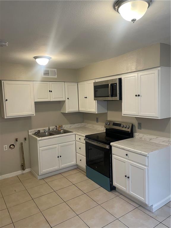 2421 23 OCTAVIA Drive