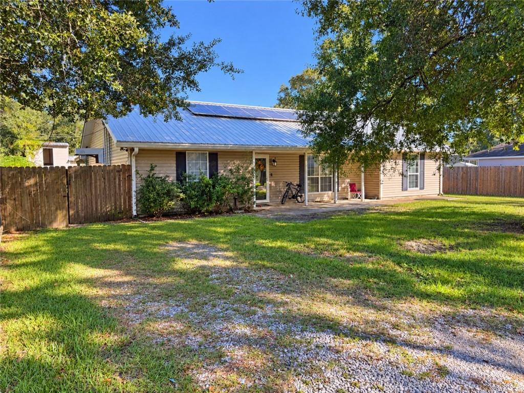 1500 LIVE OAK Drive