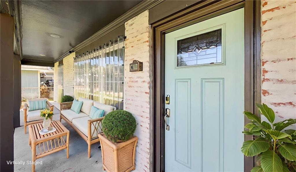 Belle Chasse, Louisiana 70037, United States, 3 Bedrooms Bedrooms, ,2 BathroomsBathrooms,Residential,Pending,183037