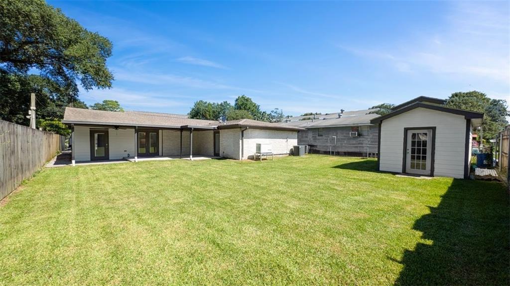 Belle Chasse, Louisiana 70037, United States, 3 Bedrooms Bedrooms, ,2 BathroomsBathrooms,Residential,Pending,183037