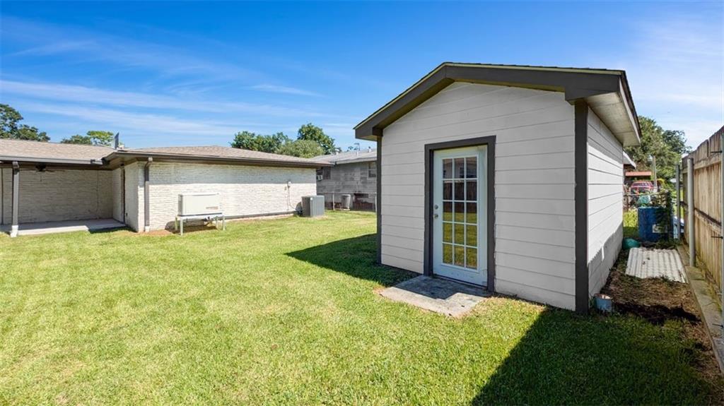 Belle Chasse, Louisiana 70037, United States, 3 Bedrooms Bedrooms, ,2 BathroomsBathrooms,Residential,Pending,183037