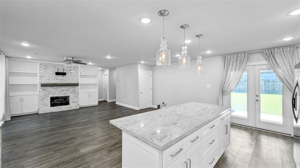 Belle Chasse, Louisiana 70037, United States, 3 Bedrooms Bedrooms, ,2 BathroomsBathrooms,Residential,Pending,183037